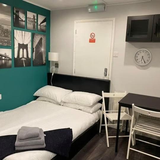 Vika Residence Deluxe Apartments Wednesbury Holiday Resort מראה חיצוני תמונה