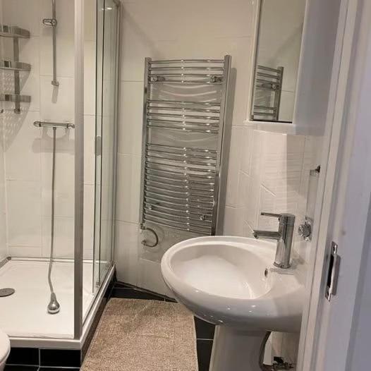 Vika Residence Deluxe Apartments Wednesbury Holiday Resort מראה חיצוני תמונה